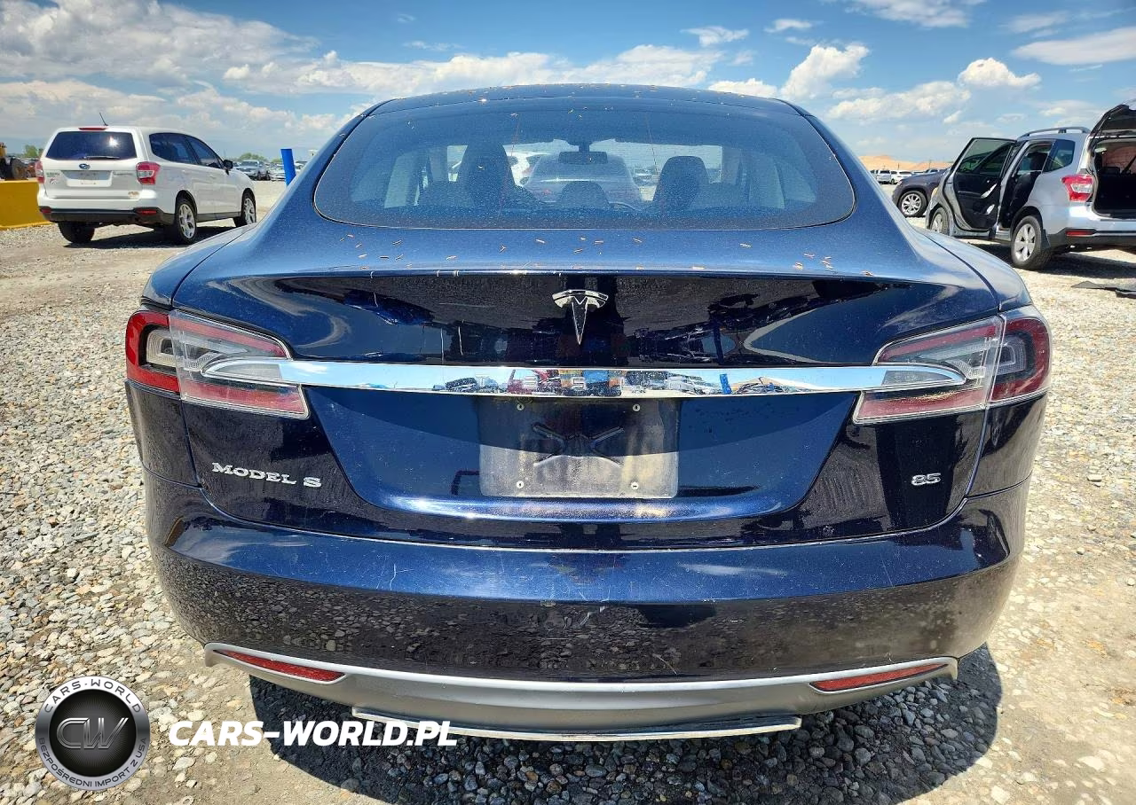 2013 Tesla Model S VIN:5YJSA1CN3DFP14781 - 6
