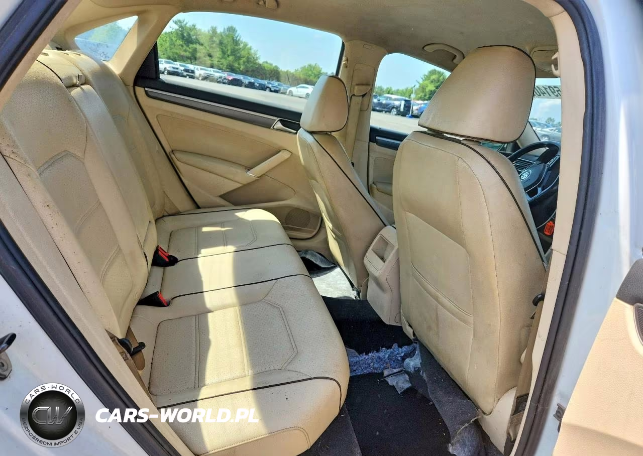 2016 Volkswagen Passat S VIN:1VWAT7A37GC037596 - 10
