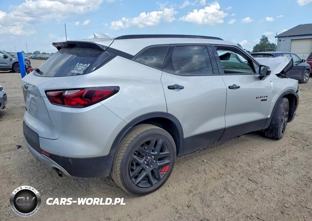 2020 Chevrolet Blazer 2Lt VIN:3GNKBCRS5LS721461 - 3