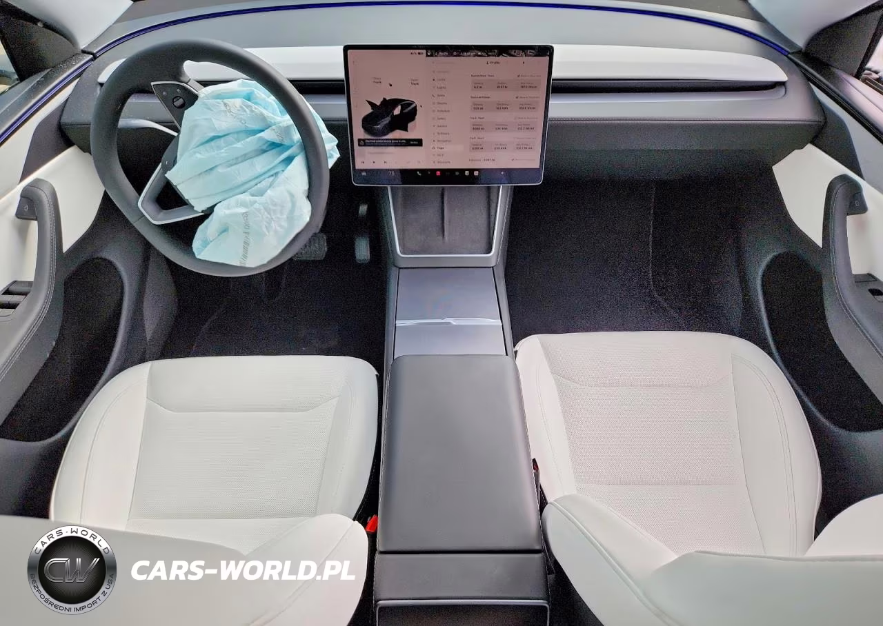 2026 Tesla Model Y VIN:7SAYGDEE1TF396460 - 8