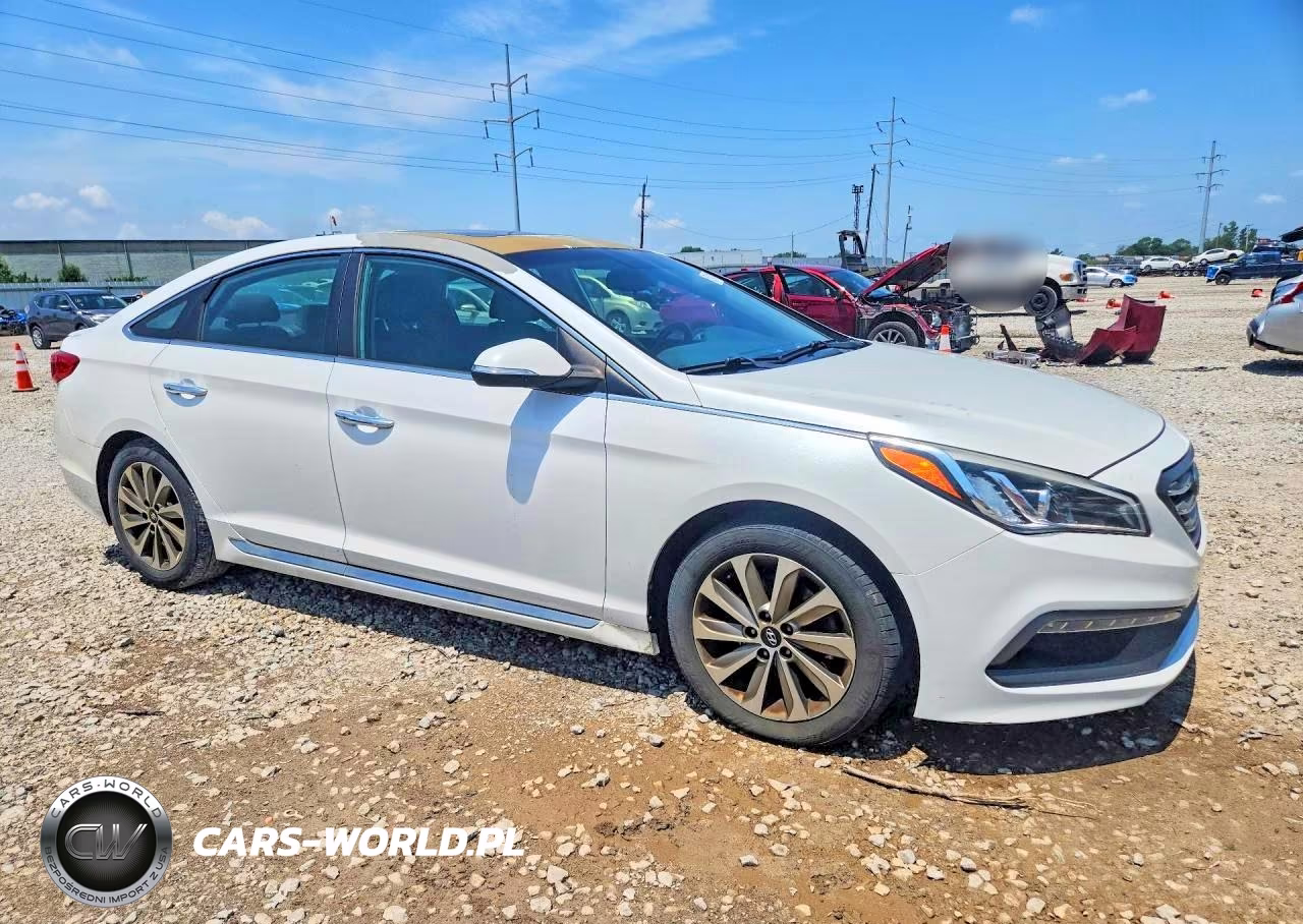 2016 Hyundai Sonata Sport VIN:5NPE34AFXGH377181 - 4