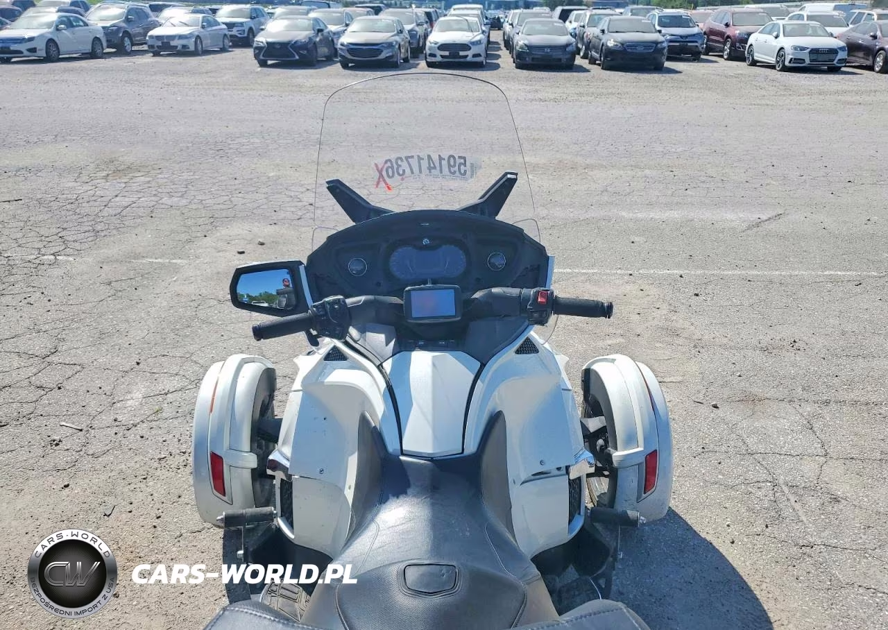 2017 Can-Am Spyder Roadster Rt VIN:2BXNBDD20HV002956 - 6
