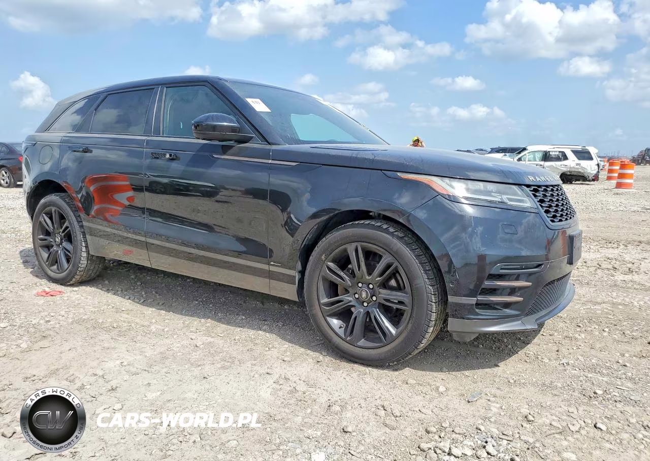 2019 Land Rover Range Rover Velar R-Dynamic Se VIN:SALYL2EX3KA207693 - 4