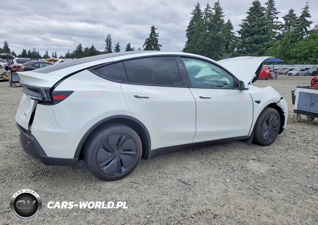 2026 Tesla Model Y VIN:7SAYGDEE4TF632468 - 3
