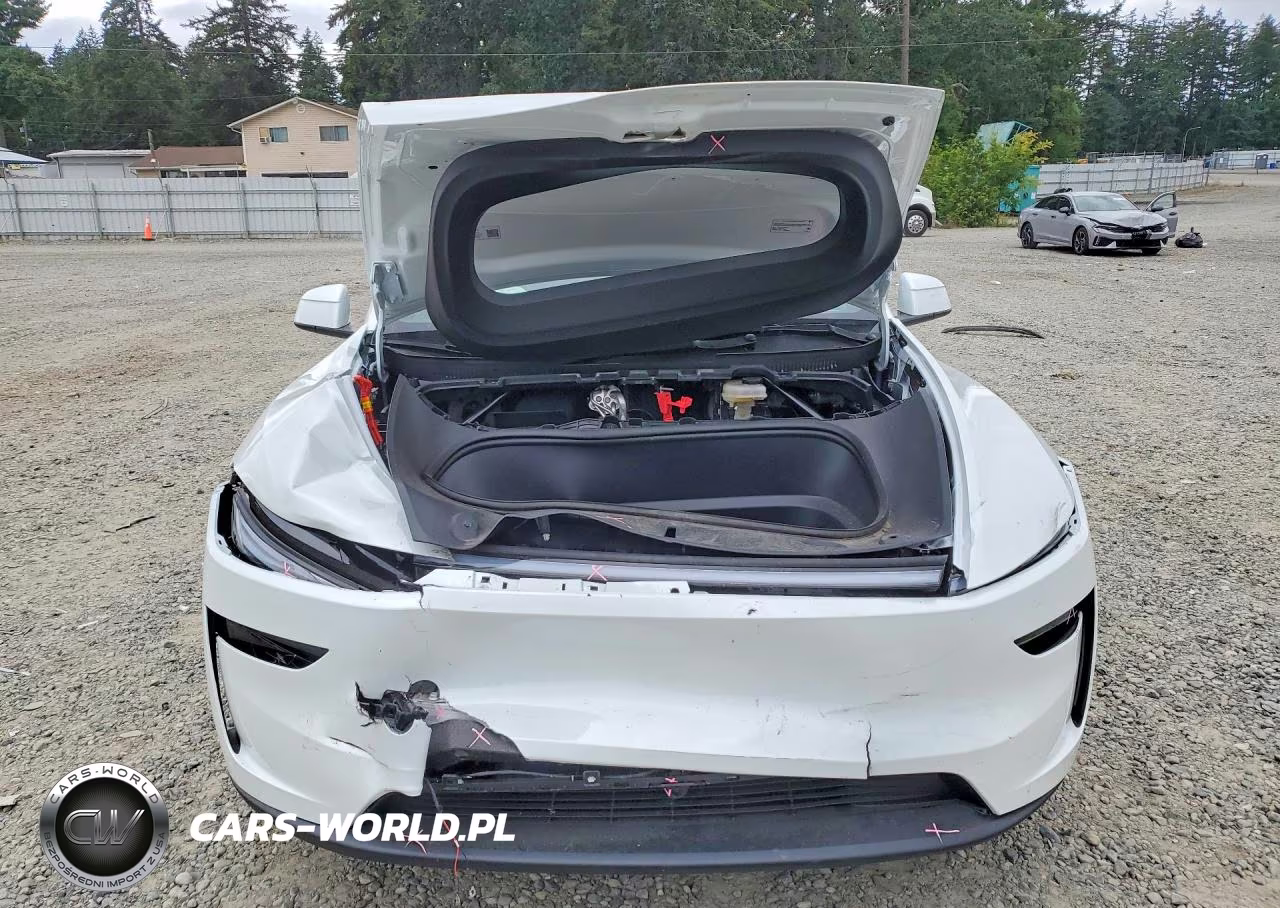 2026 Tesla Model Y VIN:7SAYGDEE4TF632468 - 5