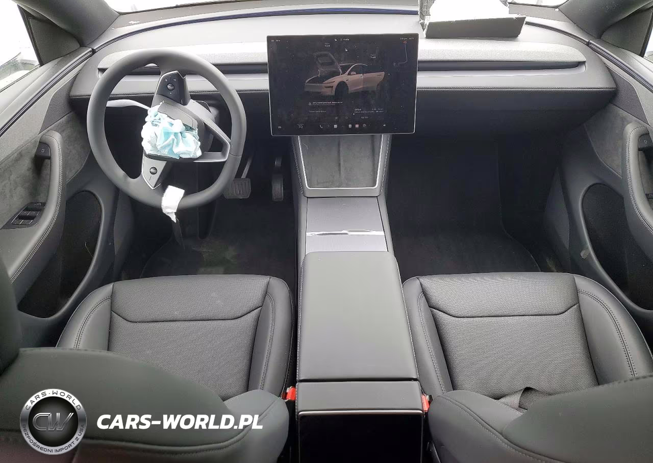 2026 Tesla Model Y VIN:7SAYGDEE4TF632468 - 8