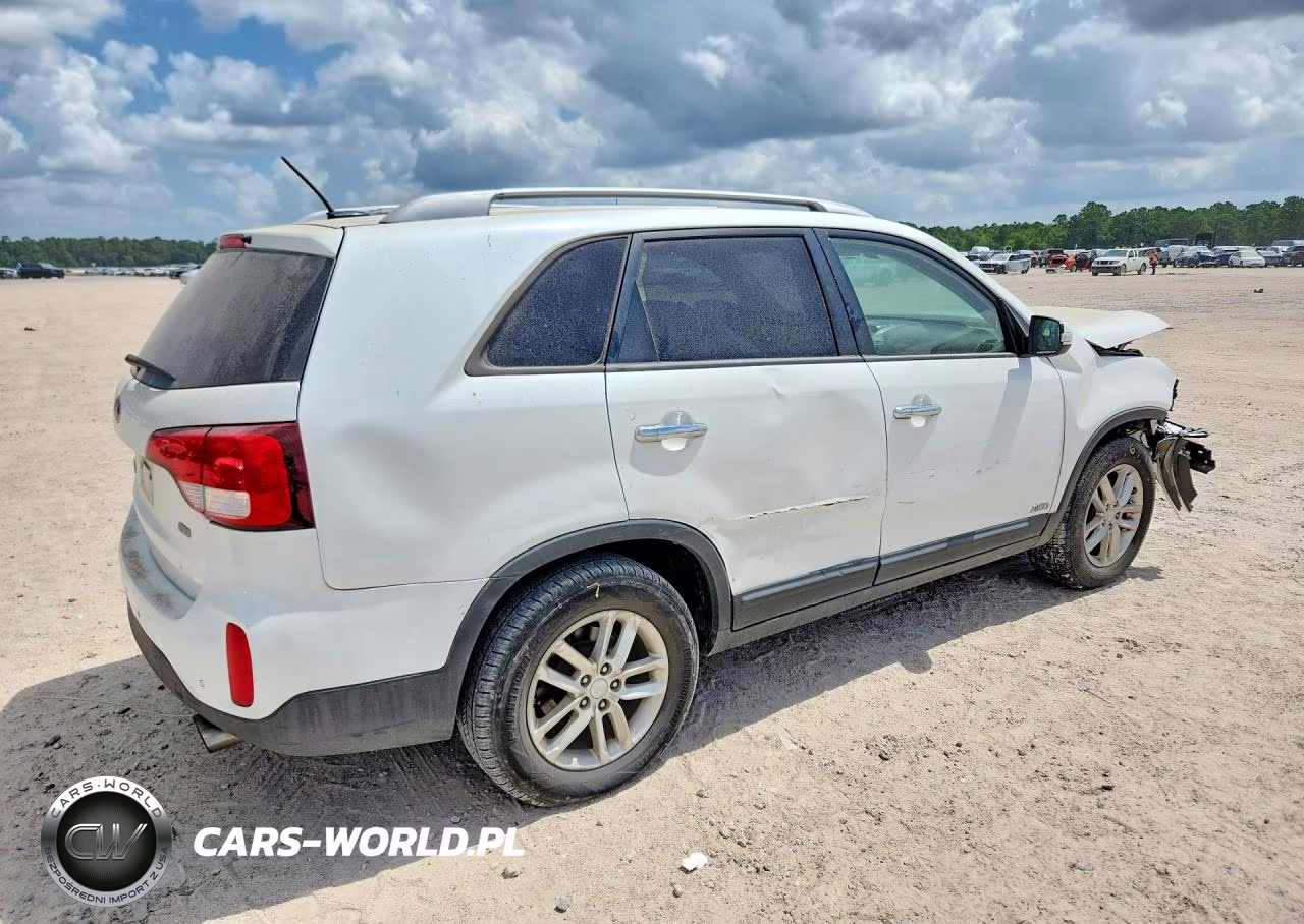 2014 Kia Sorento Lx VIN:5XYKTCA6XEG451104 - 3