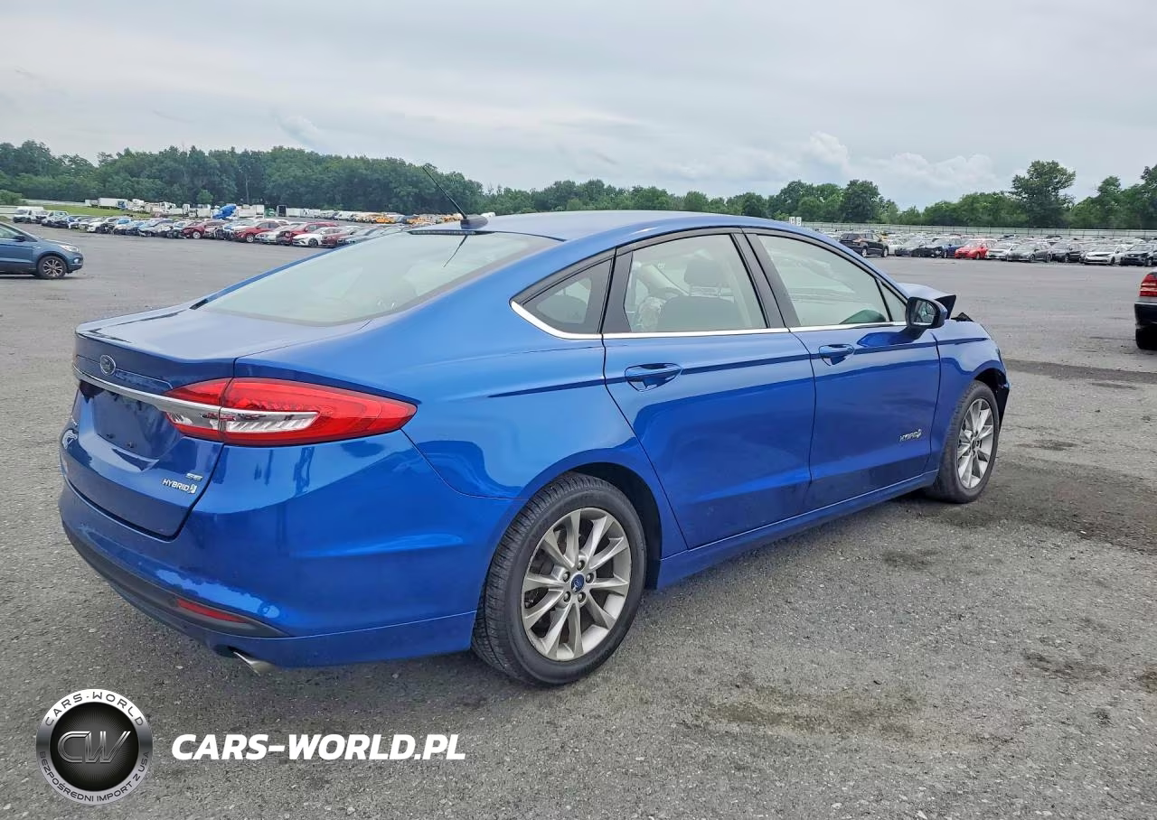 2017 Ford Fusion Se Hybrid VIN:3FA6P0LUXHR240016 - 3