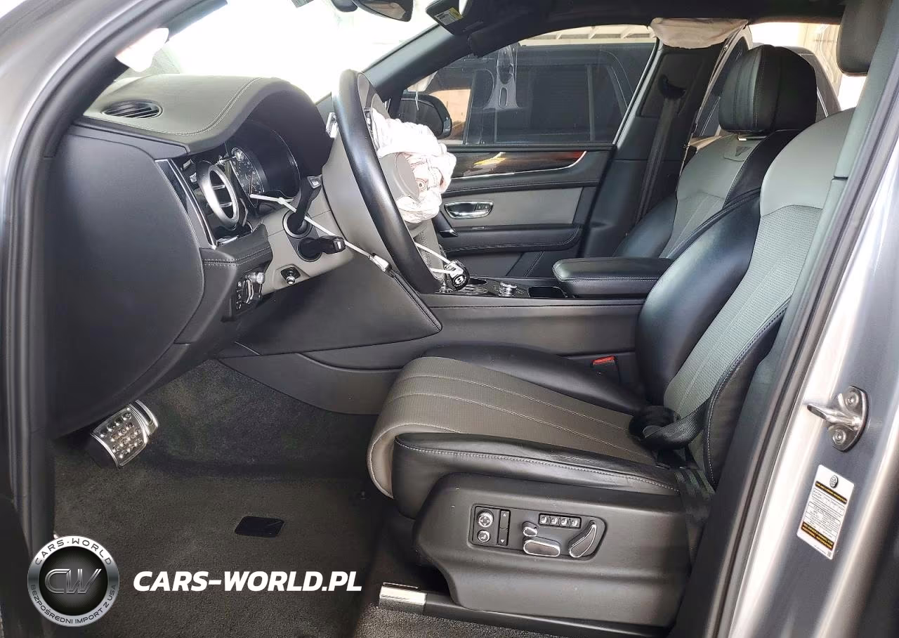 2018 Bentley Bentayga VIN:SJAAC2ZV6JC017814 - 7