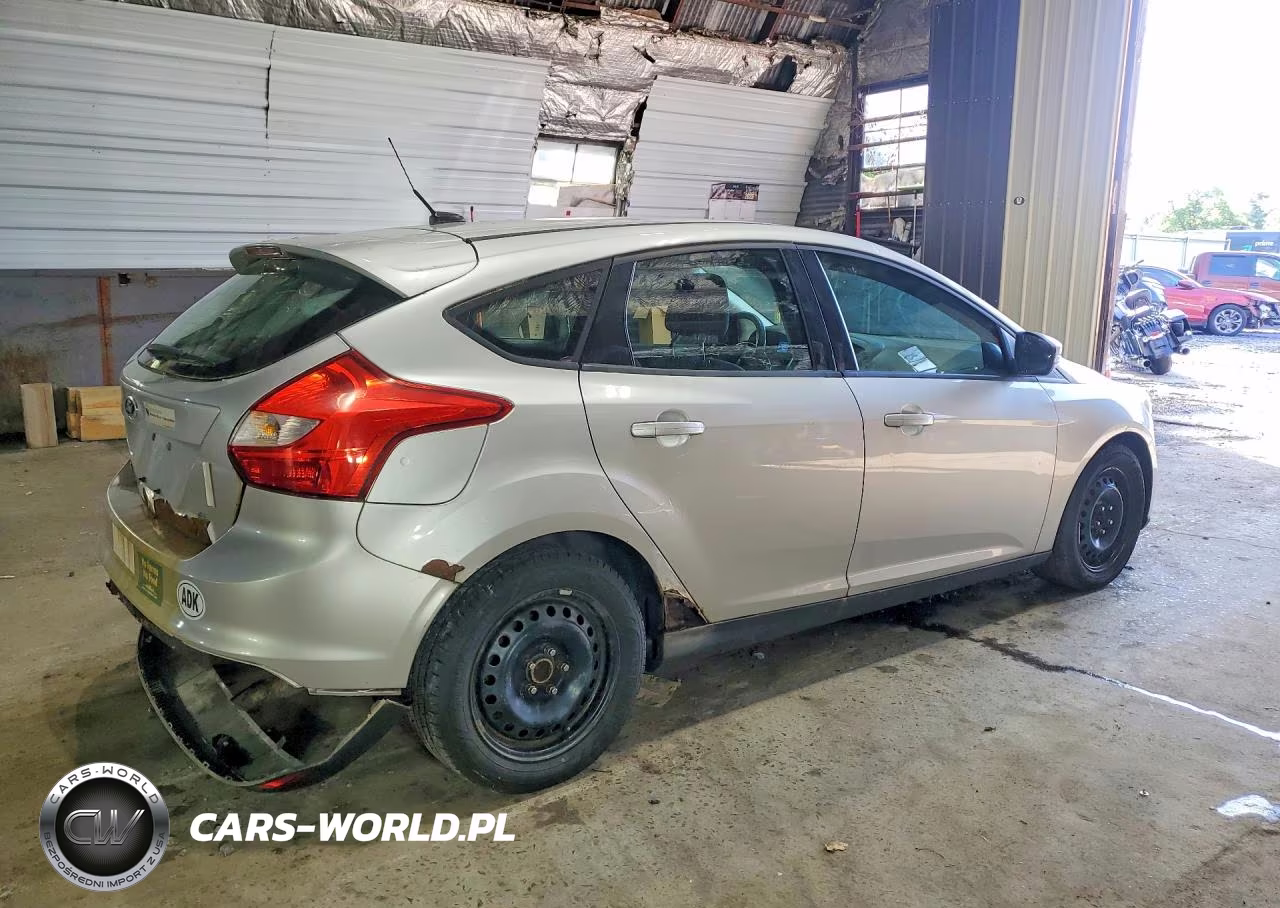 2012 Ford Focus Se VIN:1FAHP3K23CL359611 - 3