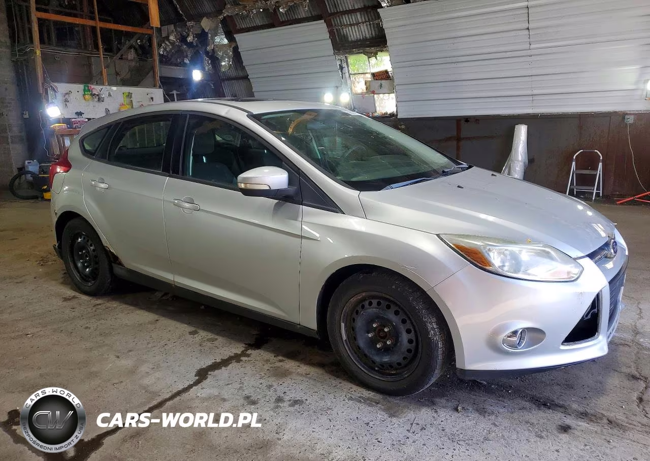 2012 Ford Focus Se VIN:1FAHP3K23CL359611 - 4