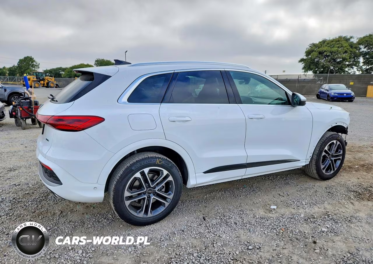 2025 Audi Q5 Premium Plus VIN:WA12AAGU1S2080835 - 3