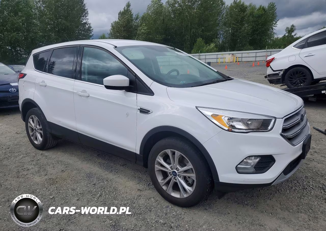 2017 Ford Escape Se VIN:1FMCU9GD7HUE17551 - 4