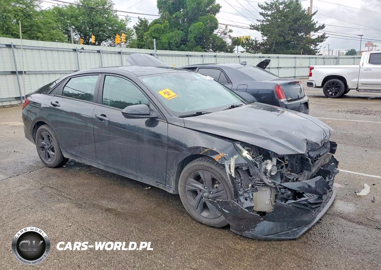 2022 Hyundai Elantra Sel VIN:5NPLM4AG1NH075109 - 4