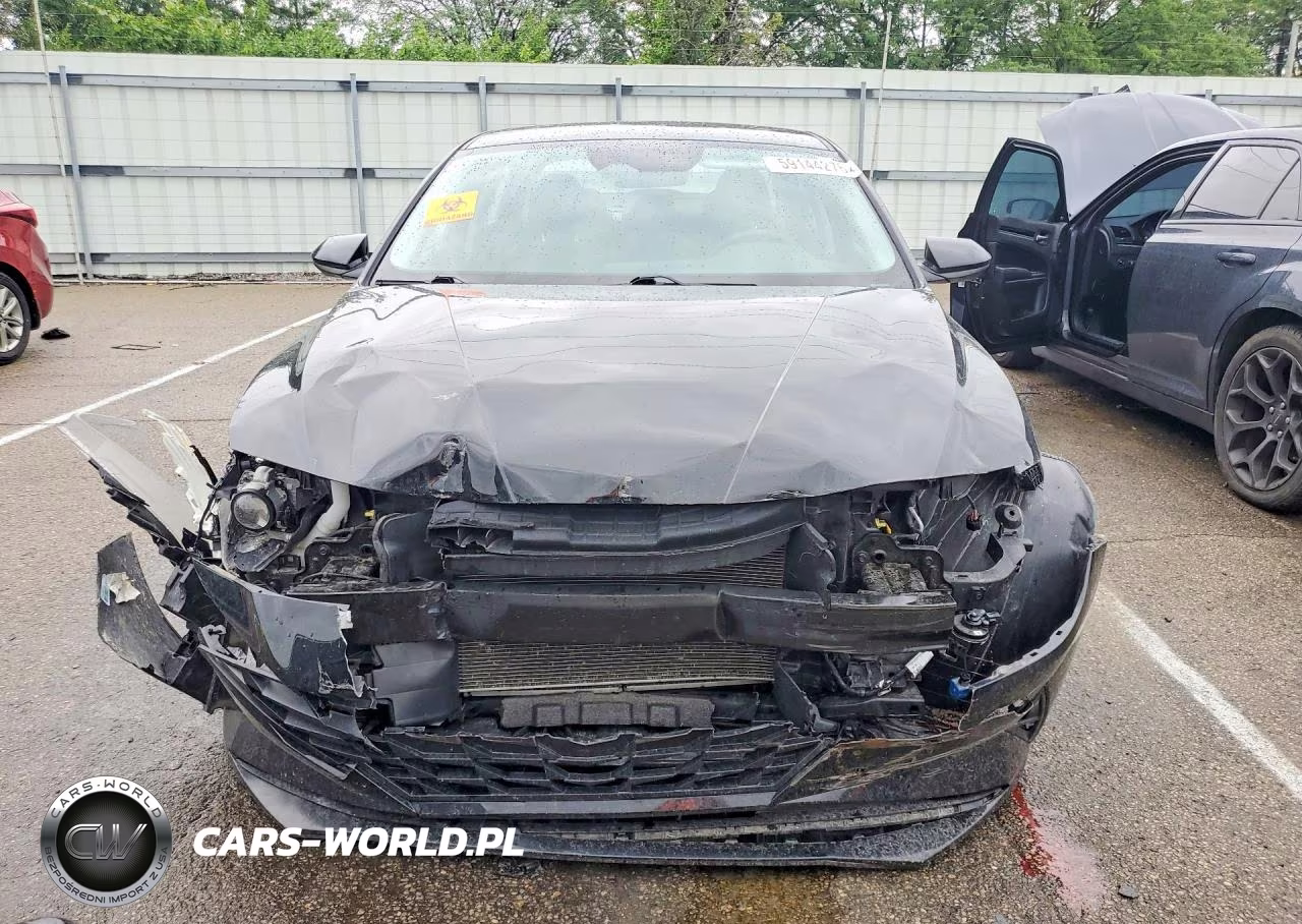 2022 Hyundai Elantra Sel VIN:5NPLM4AG1NH075109 - 5