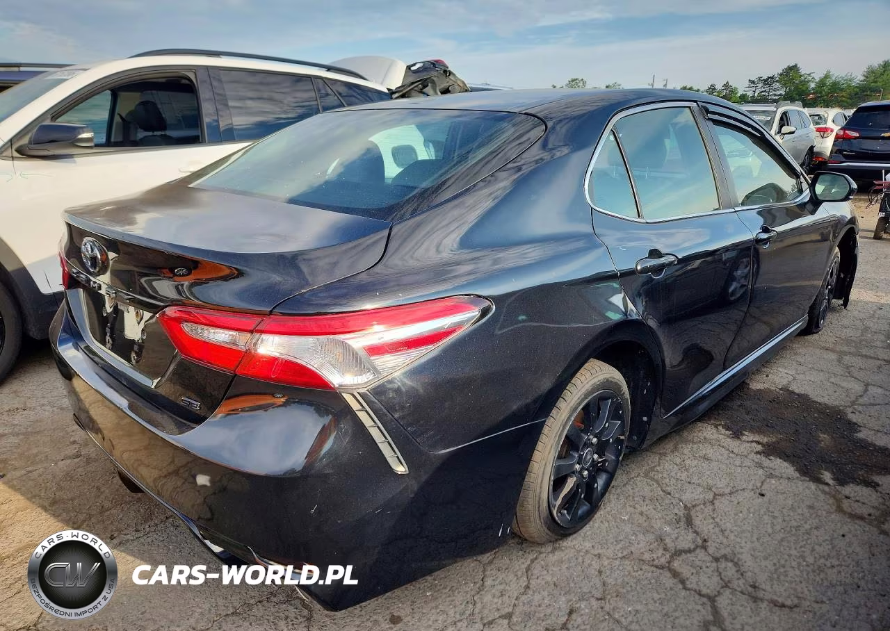 2018 Toyota Camry Se VIN:4T1B11HK5JU556795 - 3