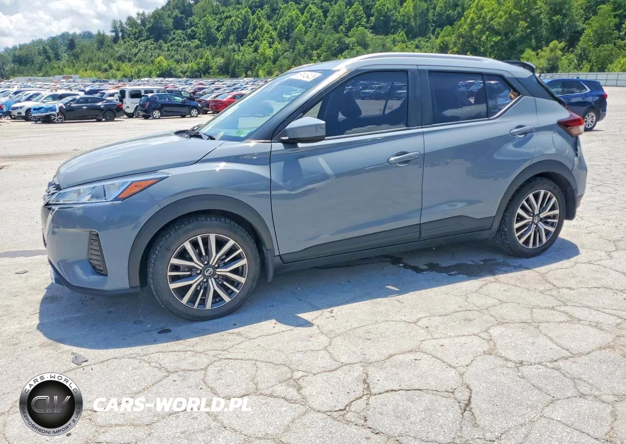2021 Nissan Kicks Sv