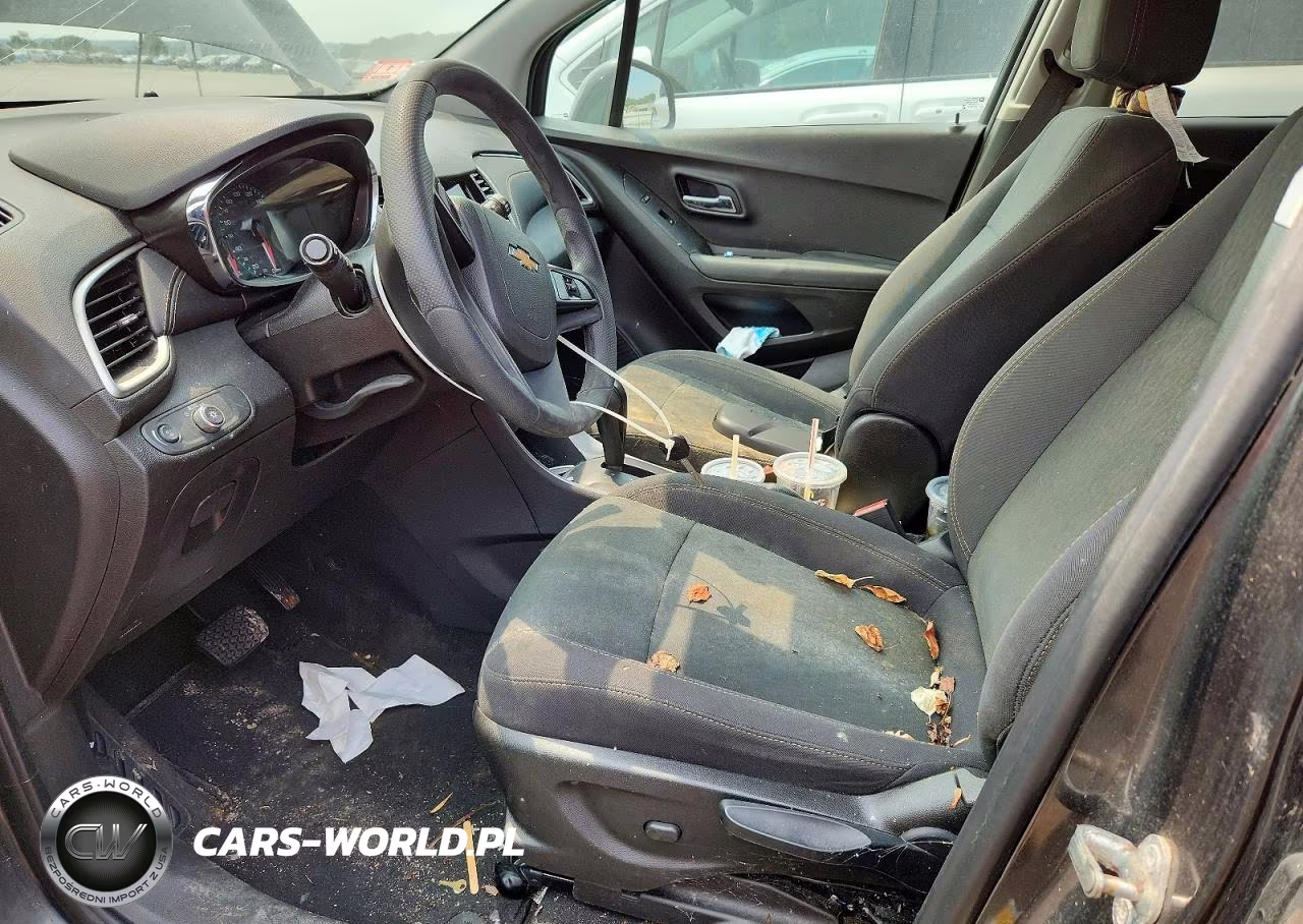 2019 Chevrolet Trax Ls VIN:3GNCJNSB3KL283786 - 5