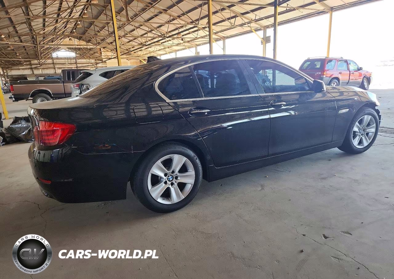 2013 BMW 528 I VIN:WBAXG5C5XDDY31998 - 3