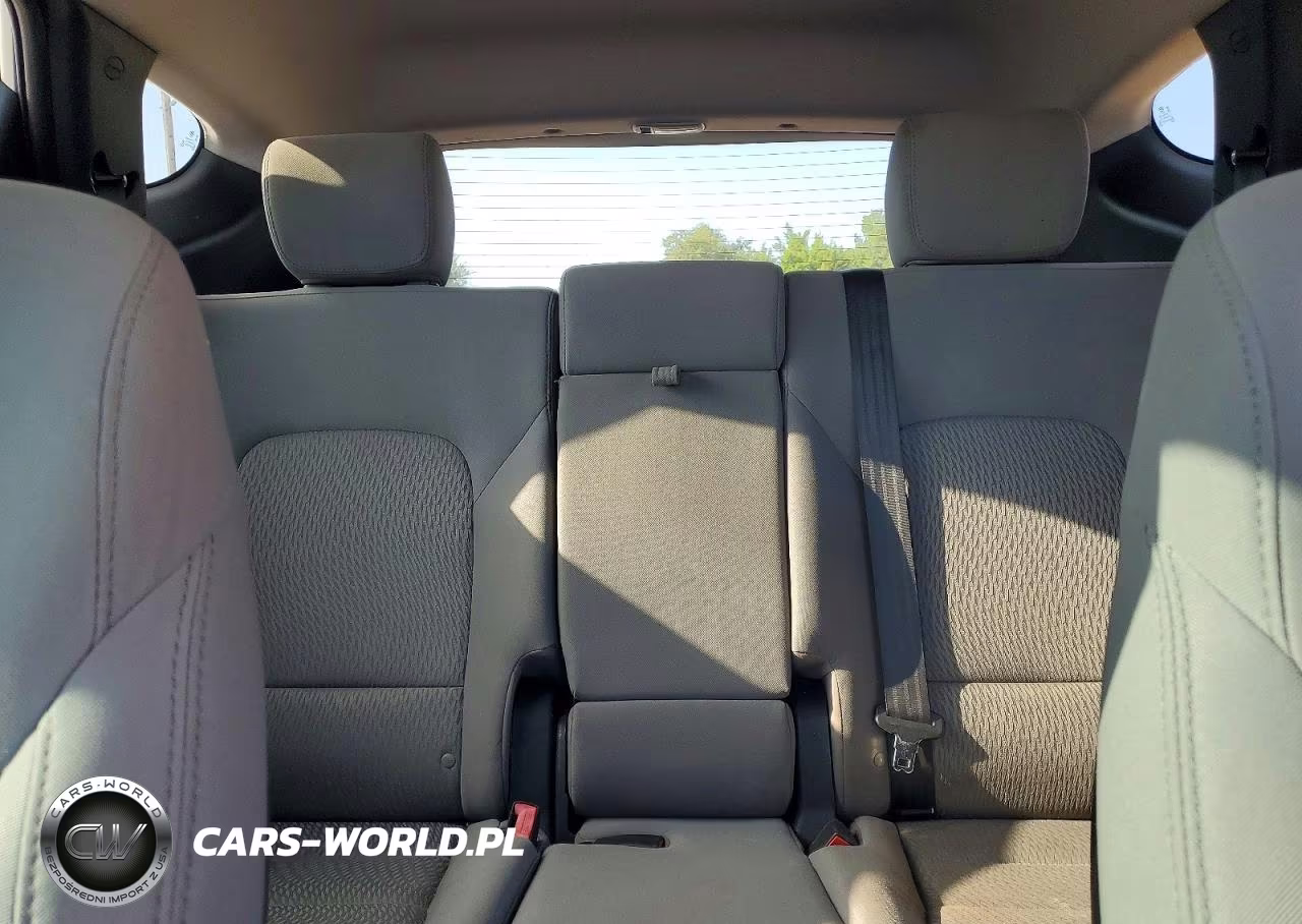 2017 Hyundai Santa Fe Sport 2.4L VIN:5XYZT3LB8HG474328 - 10