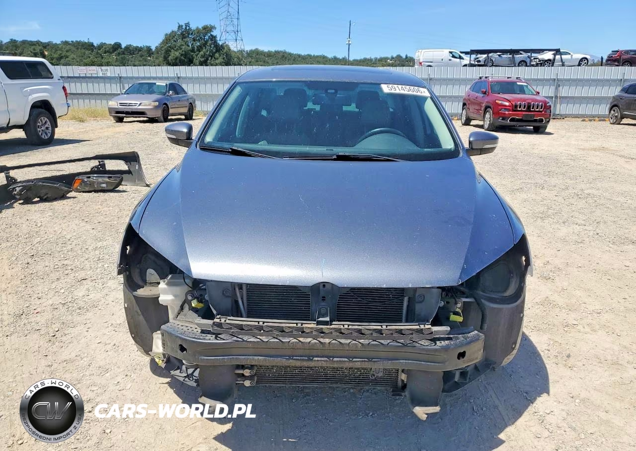 2014 Volkswagen Passat Sel VIN:1VWCN7A37EC012925 - 5