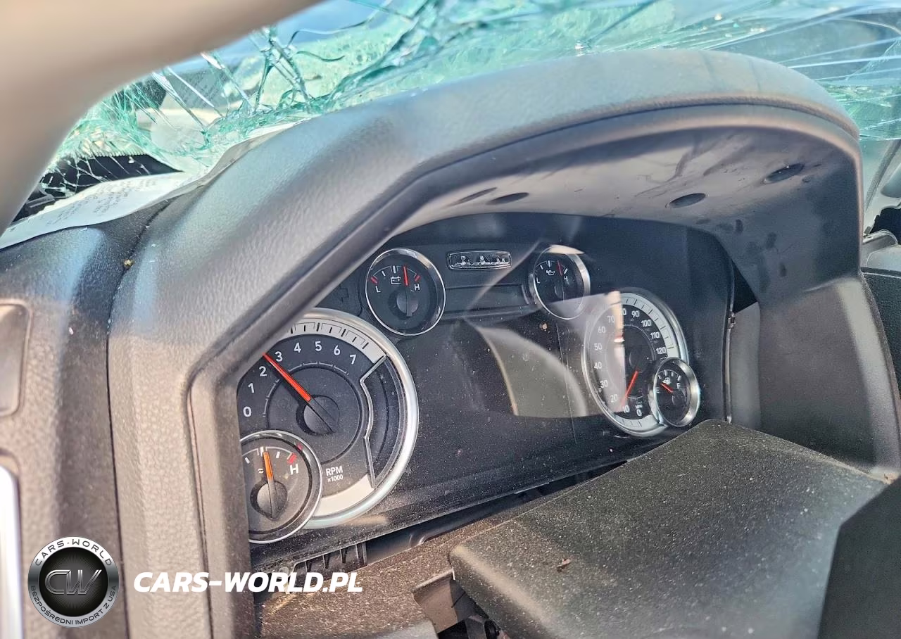 2018 Ram 1500 Slt VIN:1C6RR6LGXJS132236 - 9
