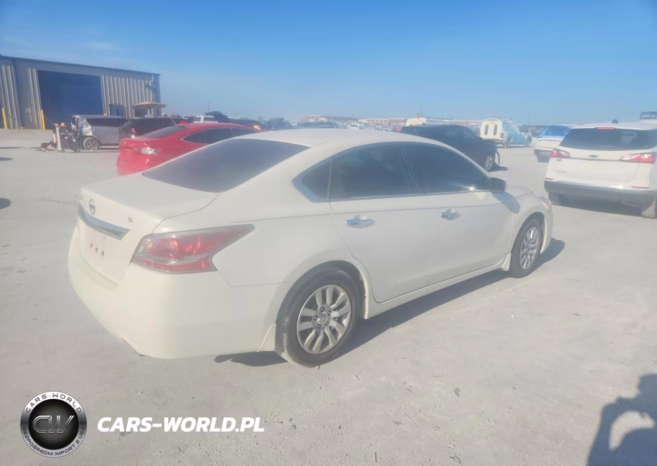 2015 Nissan Altima 2.5 S VIN:1N4AL3AP9FC272617 - 3