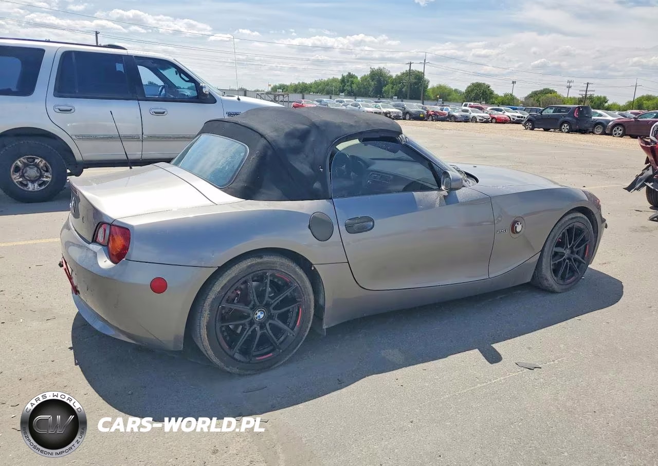 2004 BMW Z4 2.5 VIN:4USBT33574LS52965 - 3