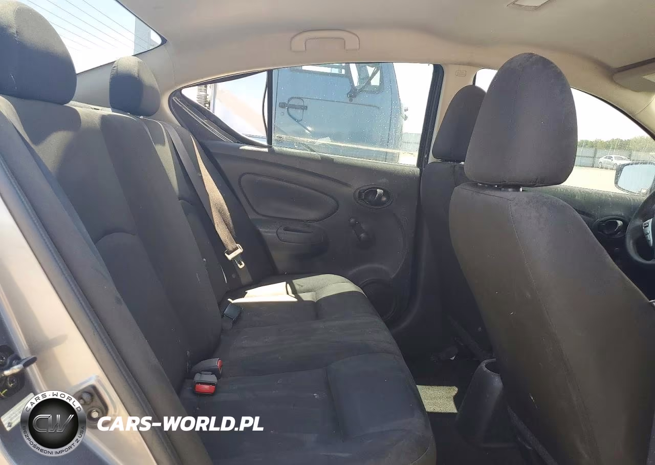 2019 Nissan Versa S Plus VIN:3N1CN7AP7KL828543 - 10