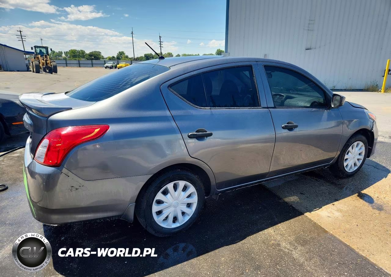 2019 Nissan Versa S Plus VIN:3N1CN7AP7KL828543 - 3