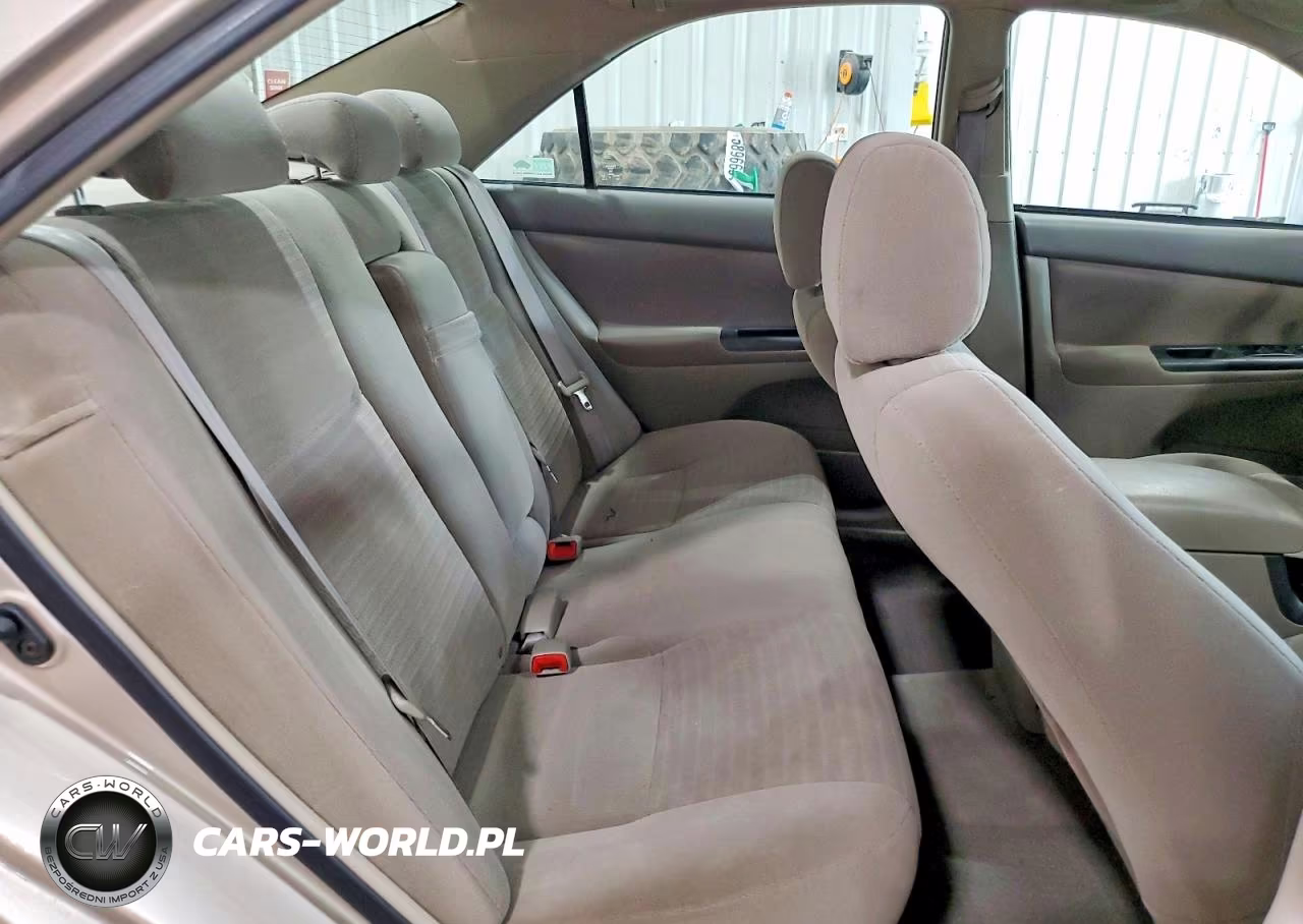 2006 Toyota Camry Le VIN:4T1BE32K06U674642 - 10