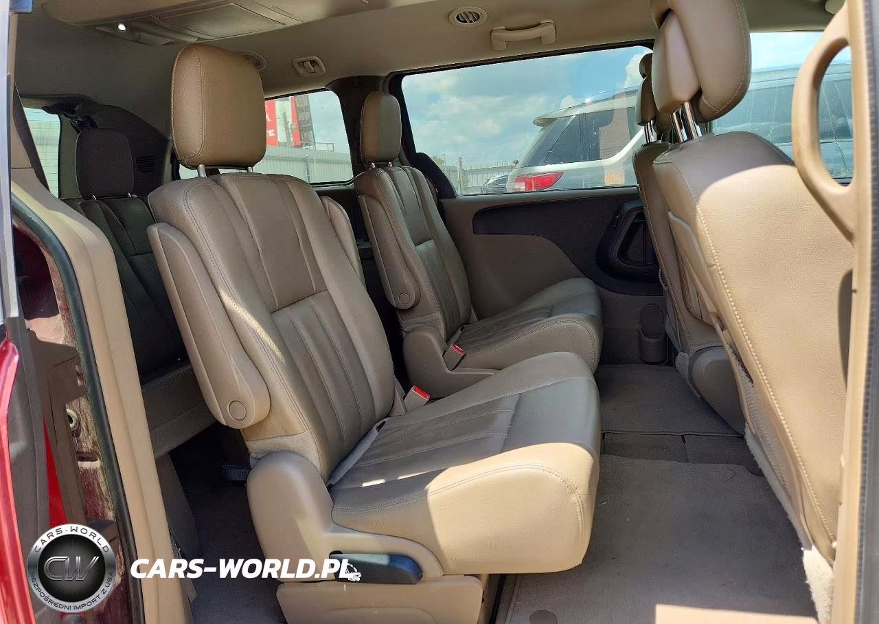 2016 Chrysler Town & Country Touring VIN:2C4RC1BG1GR198022 - 11