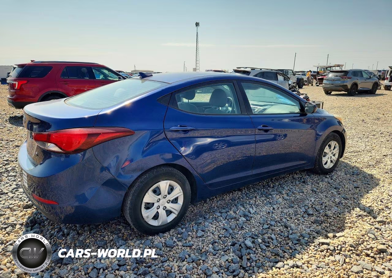 2016 Hyundai Elantra Se VIN:5NPDH4AE8GH700423 - 3