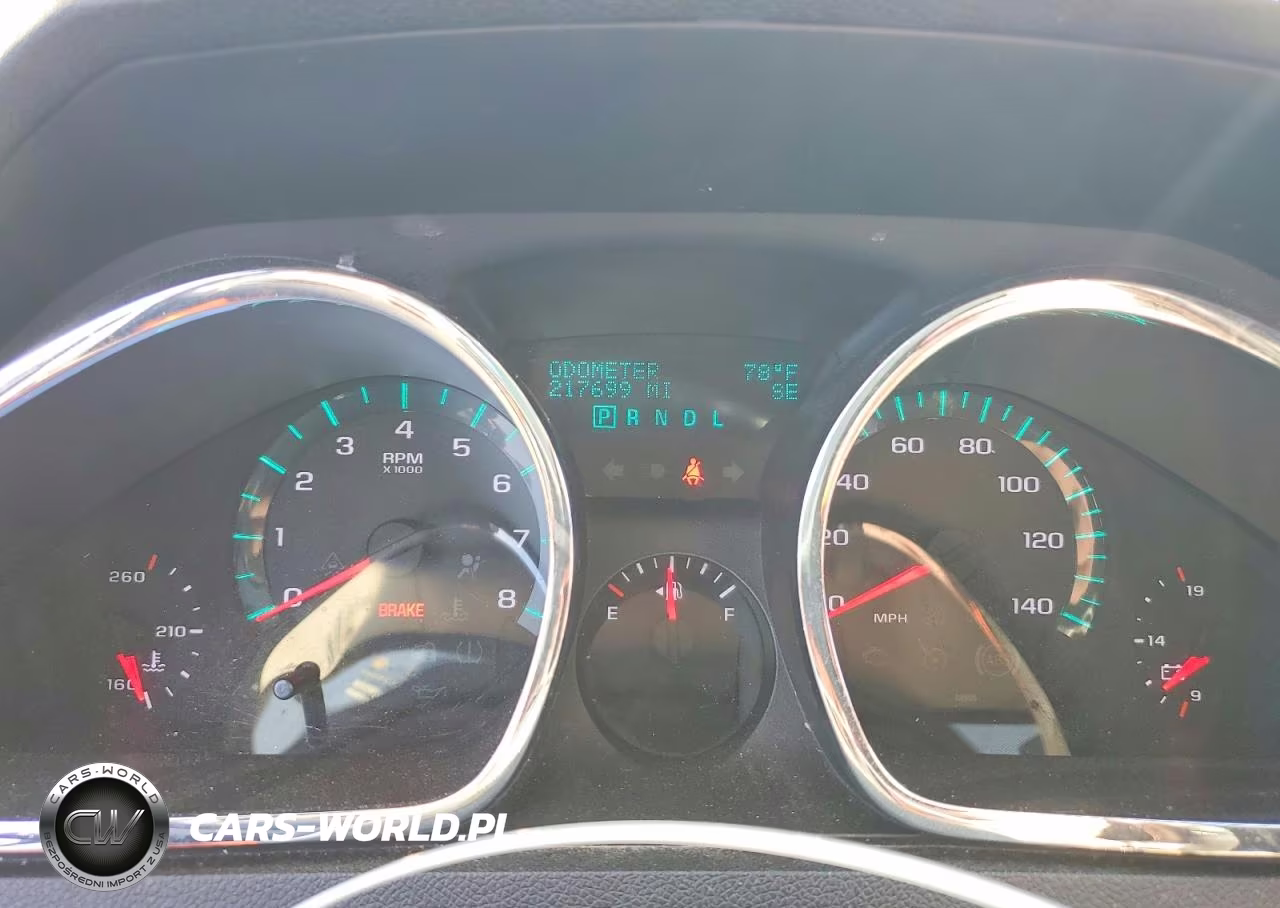 2010 Chevrolet Traverse Lt VIN:1GNLRGED0AS121972 - 9