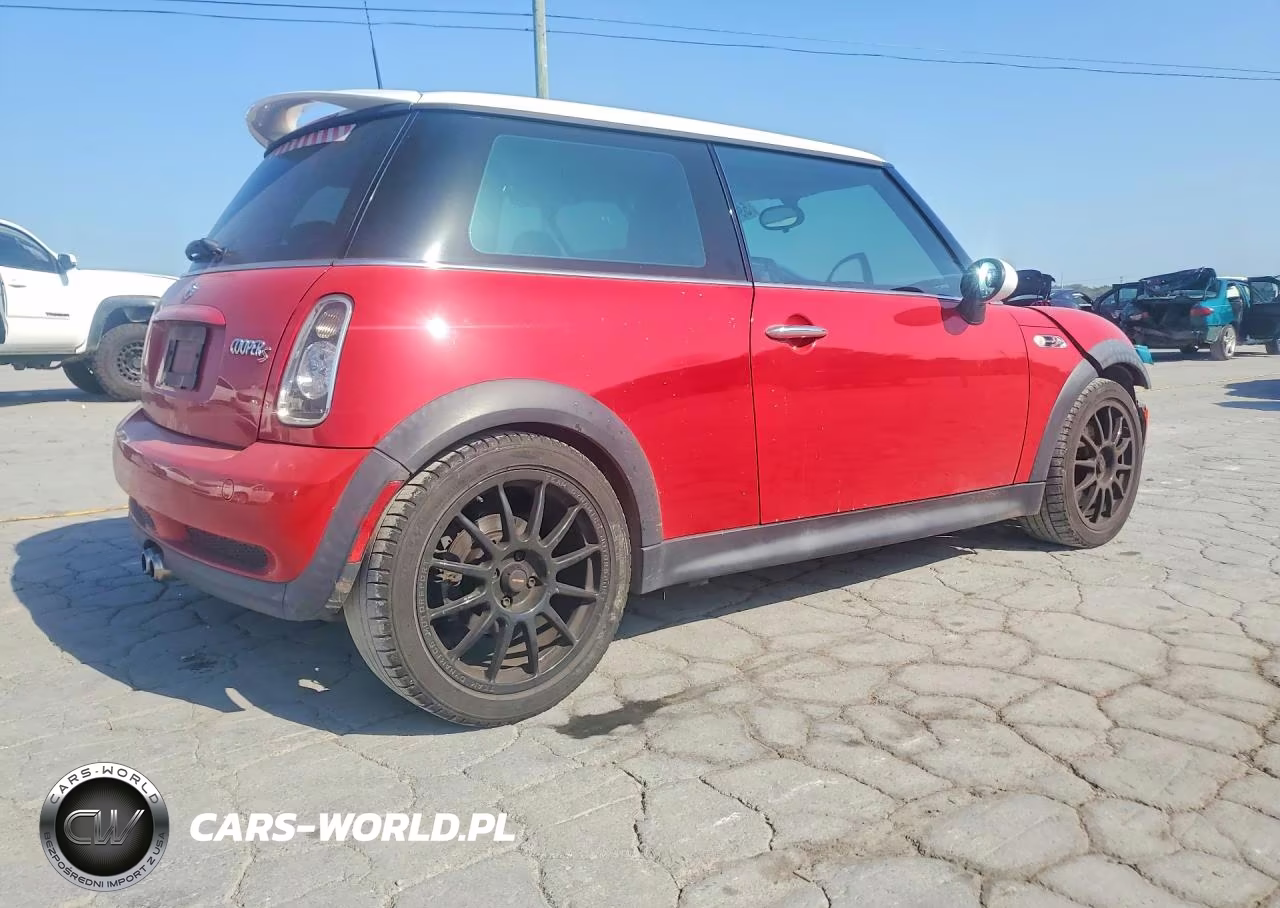 2005 Mini Cooper S VIN:WMWRE33535TL14214 - 3