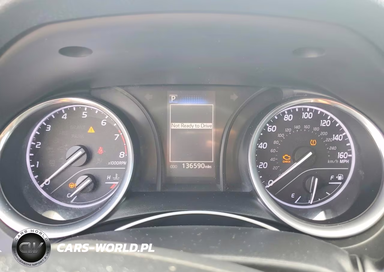 2018 Toyota Camry Le VIN:4T1B11HK9JU036261 - 9