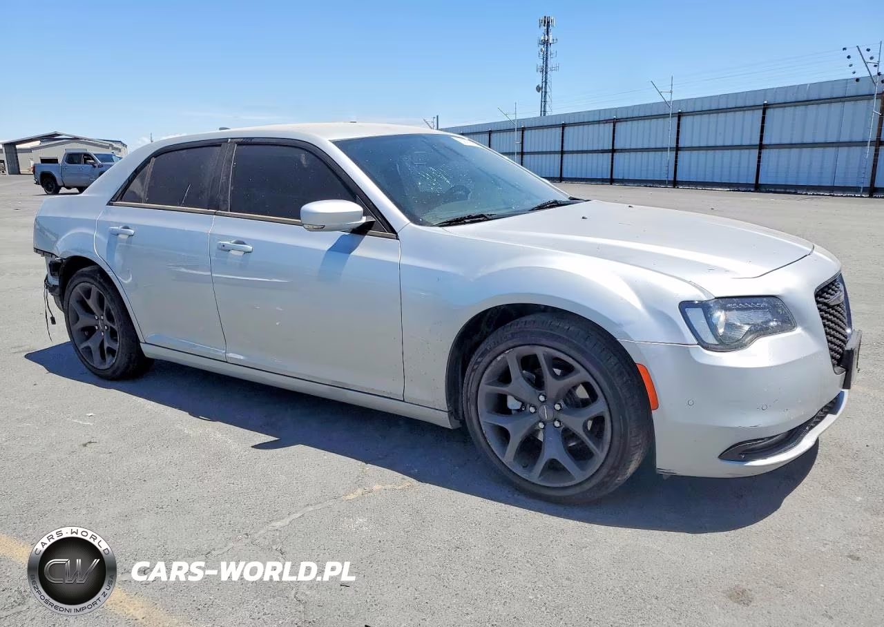 2021 Chrysler 300 S VIN:2C3CCABG4MH589158 - 4