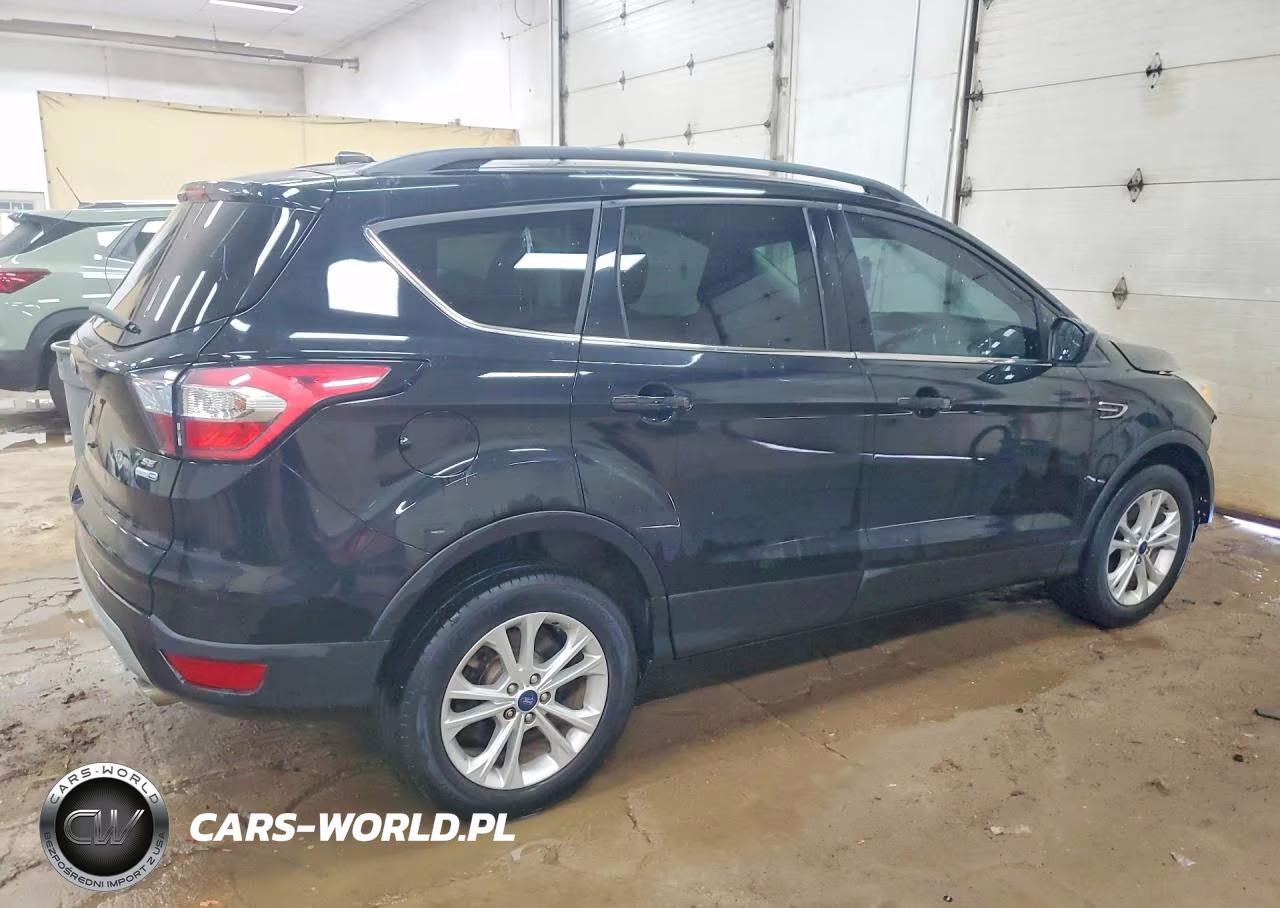 2018 Ford Escape Se VIN:1FMCU9GDXJUB41453 - 3