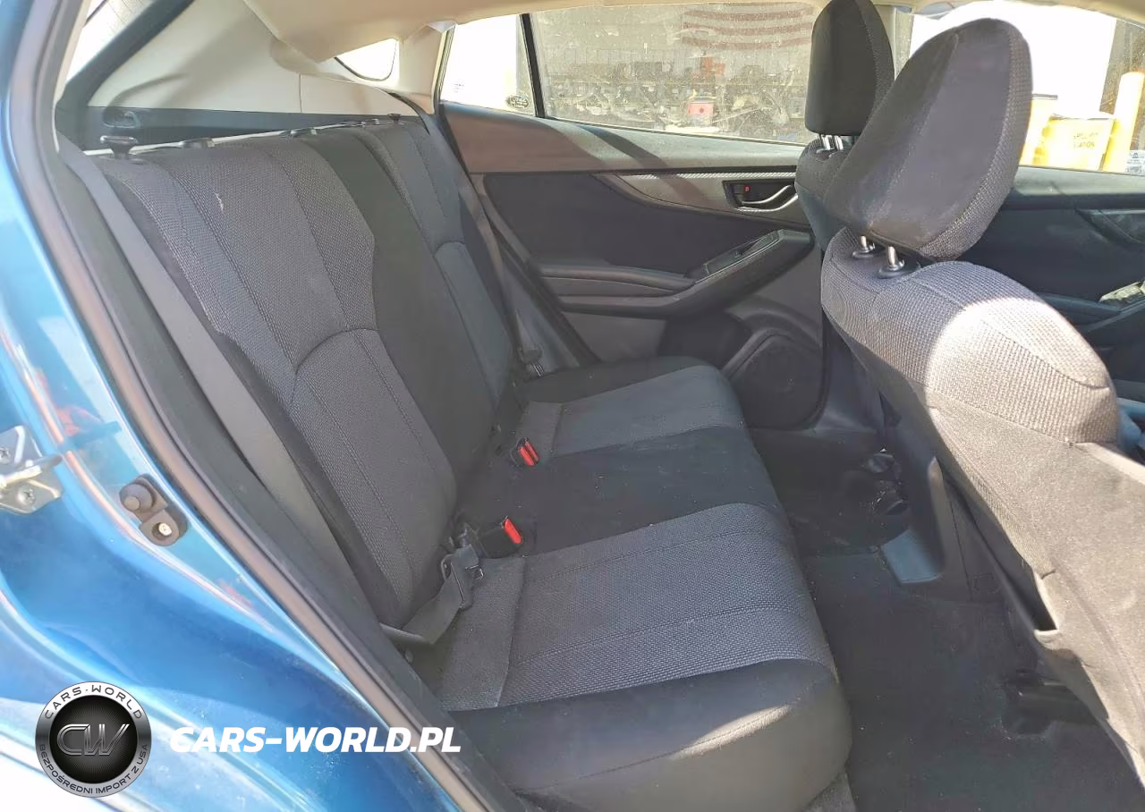 2018 Subaru Impreza Premium Plus VIN:4S3GTAD67J3744012 - 10