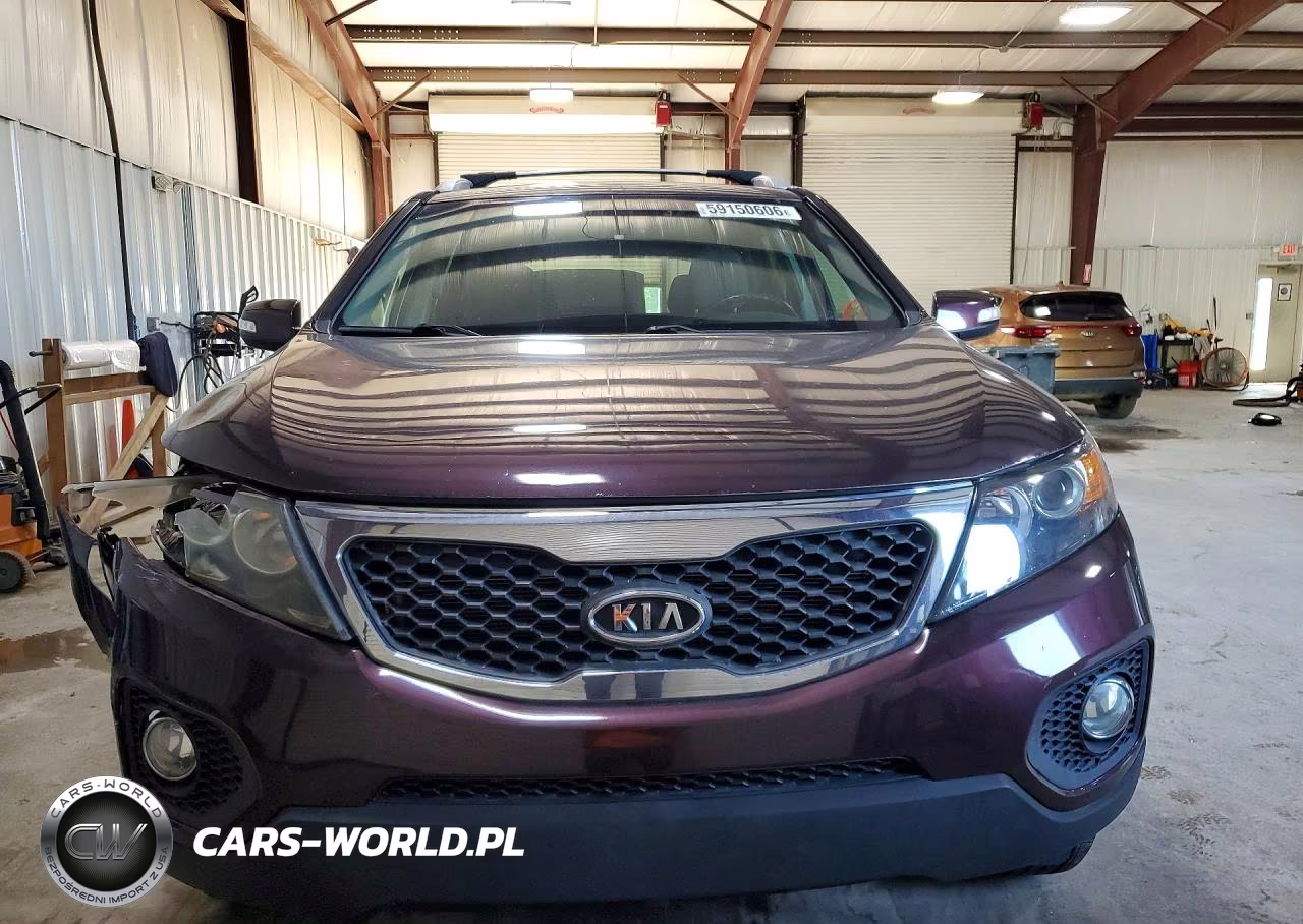 2011 Kia Sorento Lx VIN:5XYKT3A16BG185774 - 5