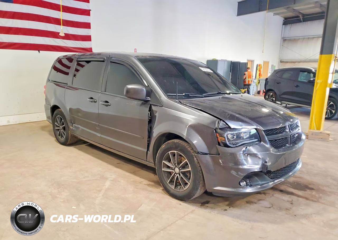 2017 Dodge Grand Caravan Gt VIN:2C4RDGEG5HR740932 - 4