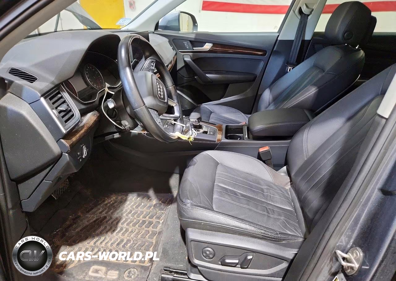 2018 Audi Q5 Premium VIN:WA1ANAFY2J2169042 - 7