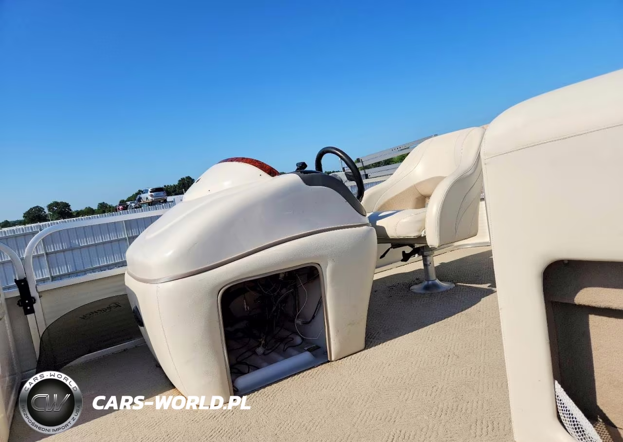 2006 Sun Tracker Boat Regency - Pontoon Boat VIN:BUJ07594J506 - 6