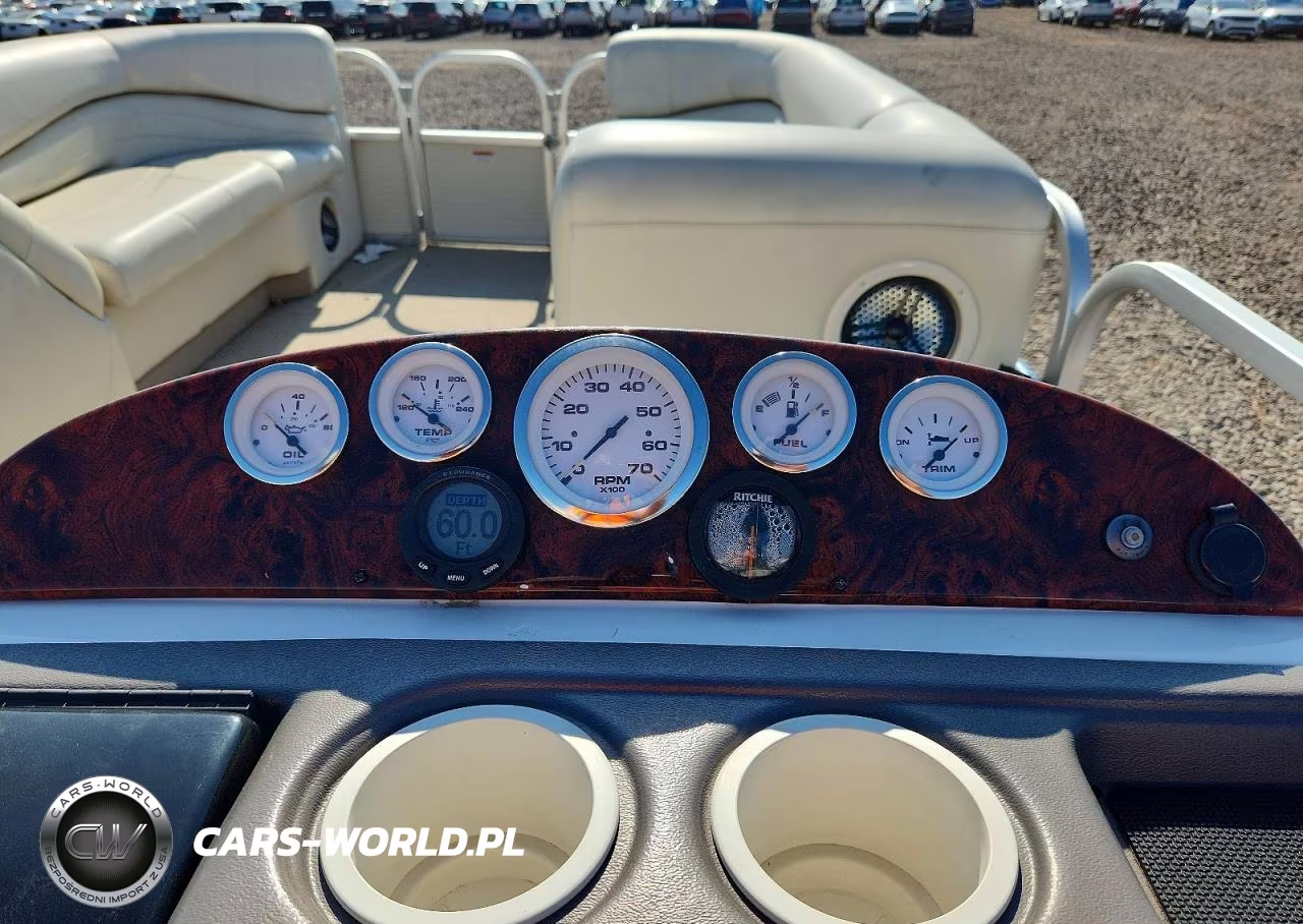 2006 Sun Tracker Boat Regency - Pontoon Boat VIN:BUJ07594J506 - 8