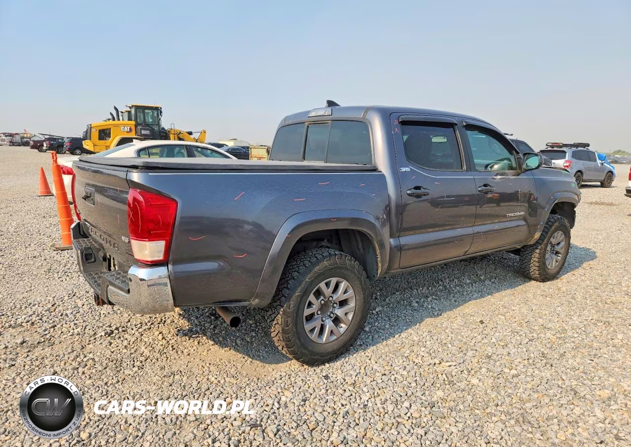 2017 Toyota Tacoma Sr5 V6 VIN:5TFCZ5ANXHX117176 - 3
