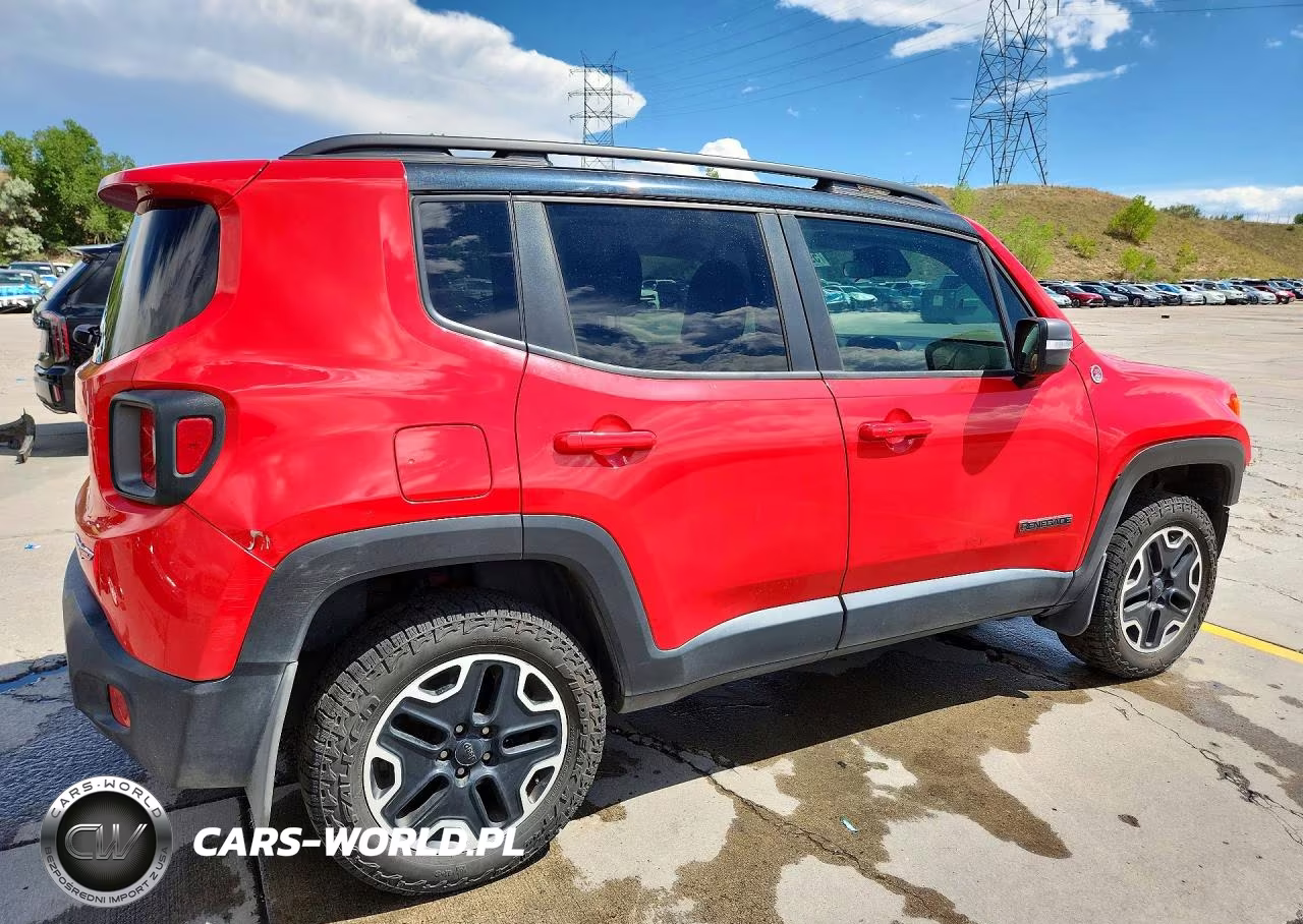 2017 Jeep Renegade Trailhawk VIN:ZACCJBCB7HPE87643 - 3