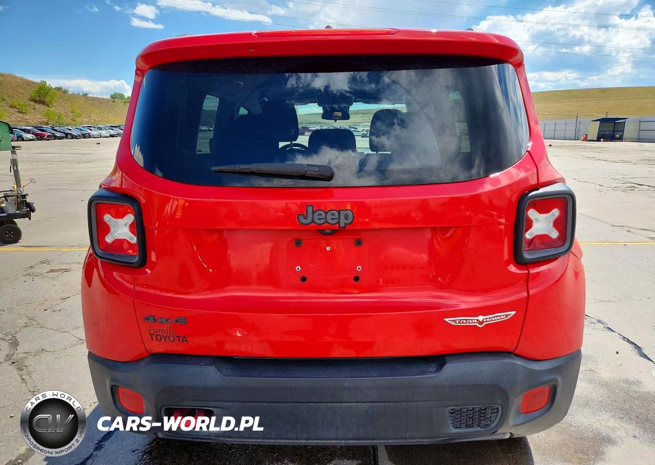 2017 Jeep Renegade Trailhawk VIN:ZACCJBCB7HPE87643 - 6