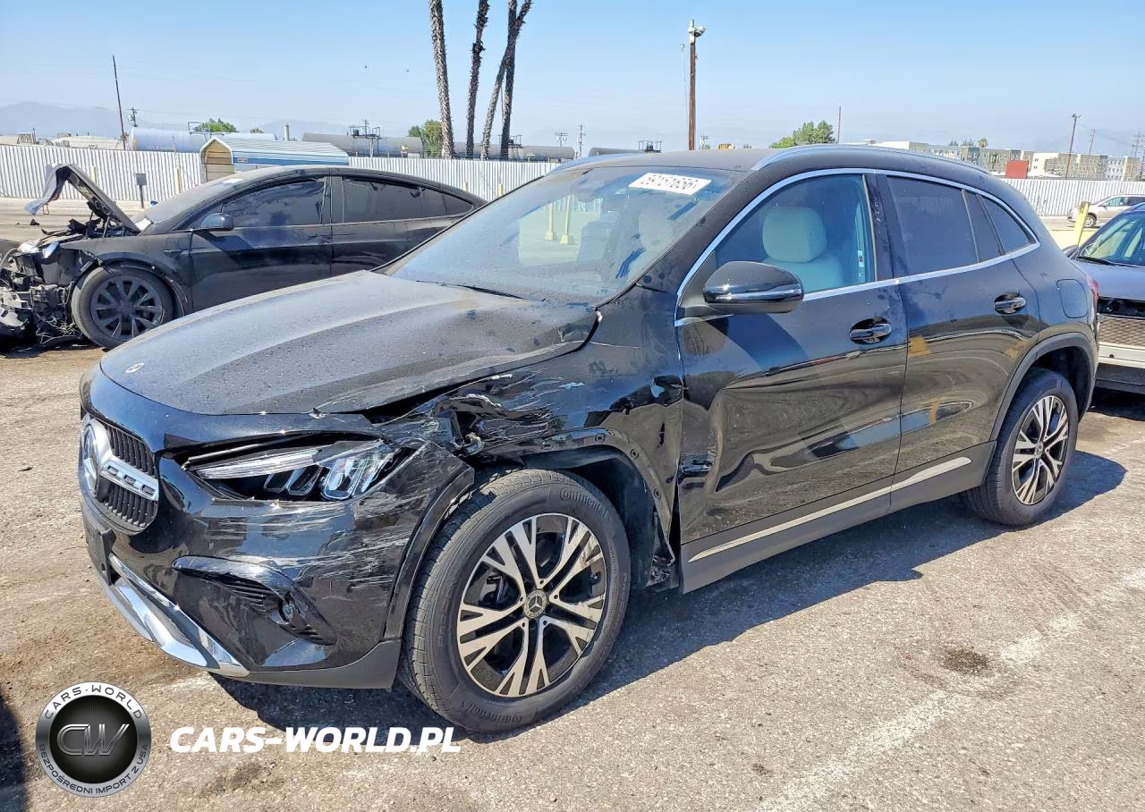 2026 Mercedes-Benz Gla 250 – zdjęcie 1 z 13