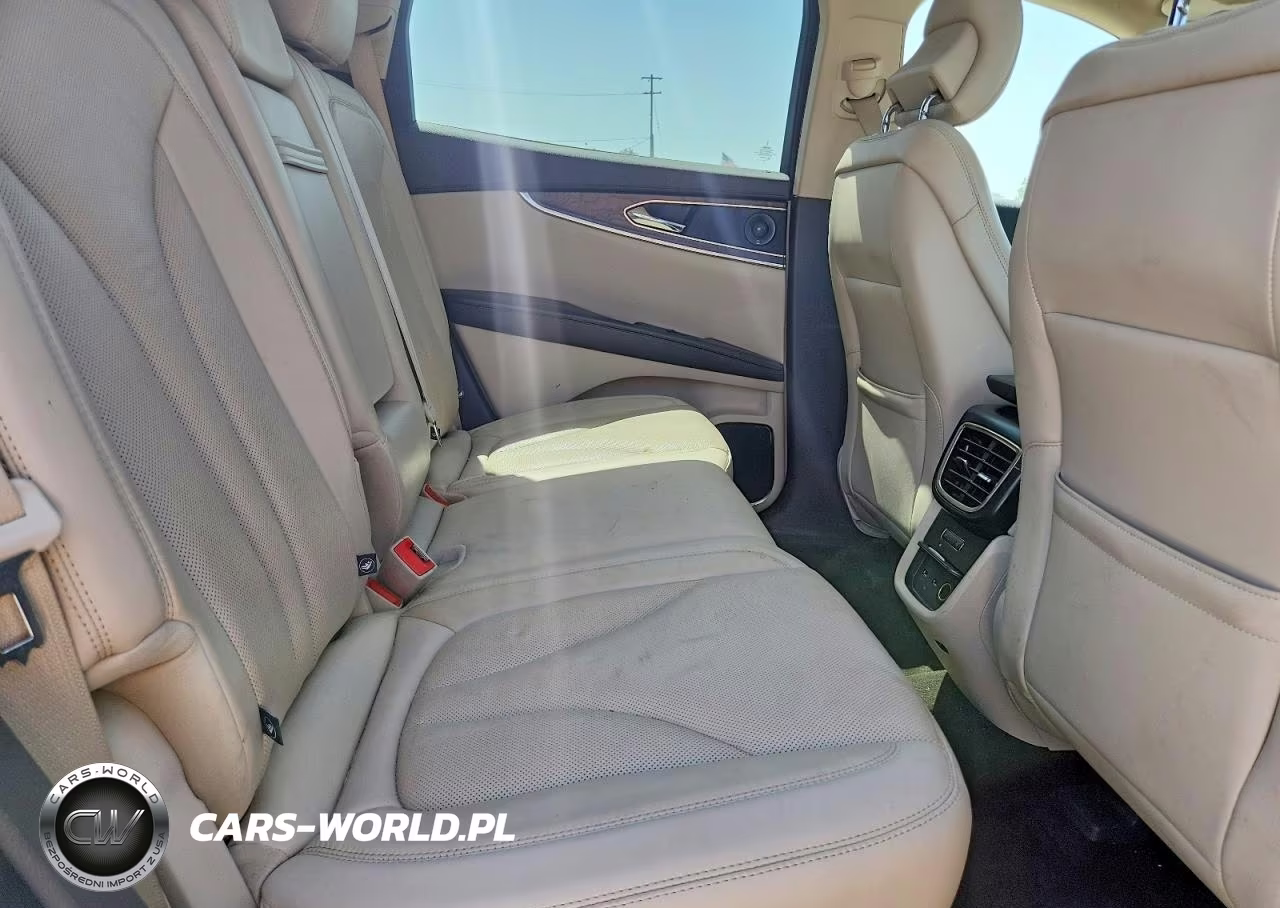 2019 Lincoln Nautilus Reserve VIN:2LMPJ8L96KBL62033 - 11