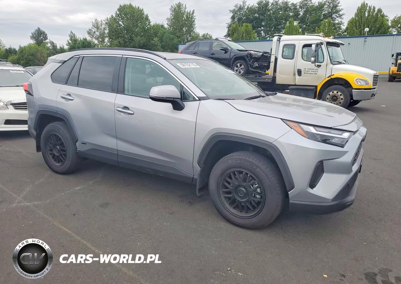 2024 Toyota Rav4 Xle VIN:2T3RWRFV4RW202555 - 4